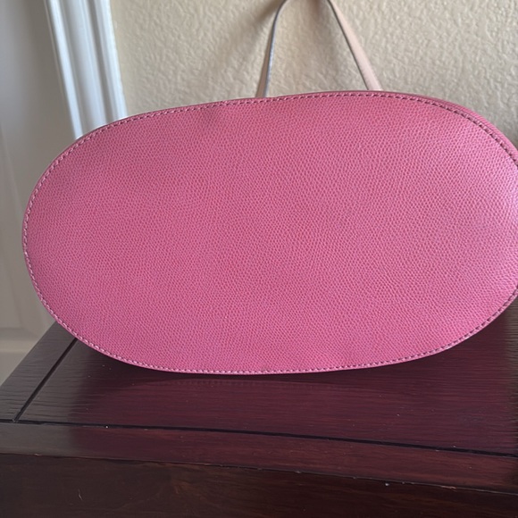 🛑SOLD🛑Michael Kors Pink Saffiano Leather Tote Bag - Picture 5 of 11